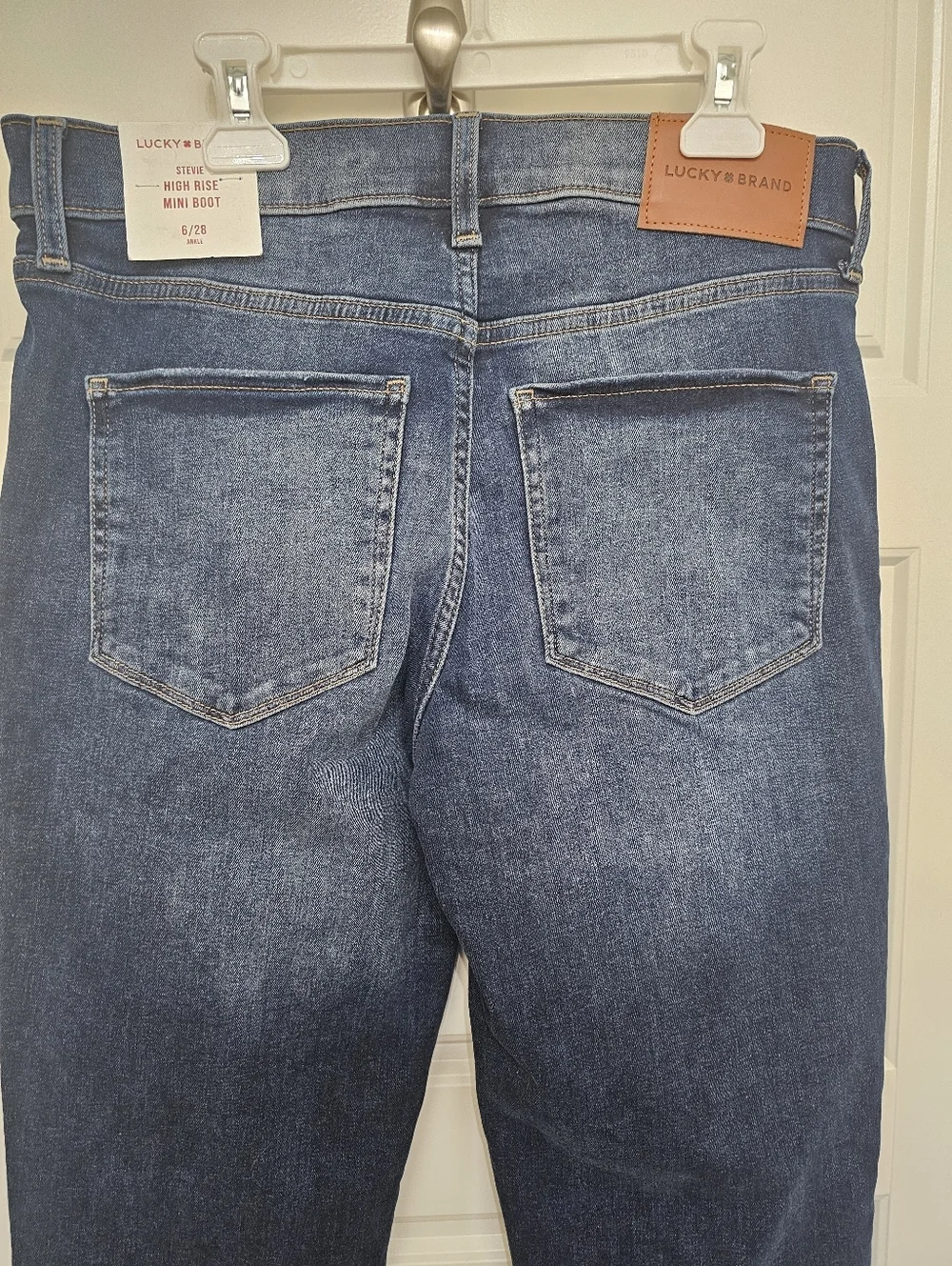Lucky Brand Women's Medium-Dark Blue High Rise Mini Boot. Size 6/28 A - Picture 6 of 10